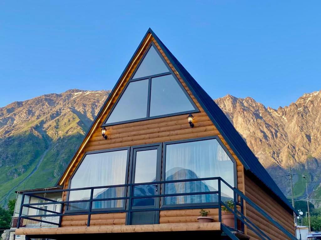 Qusha Cottage カズベギ エクステリア 写真